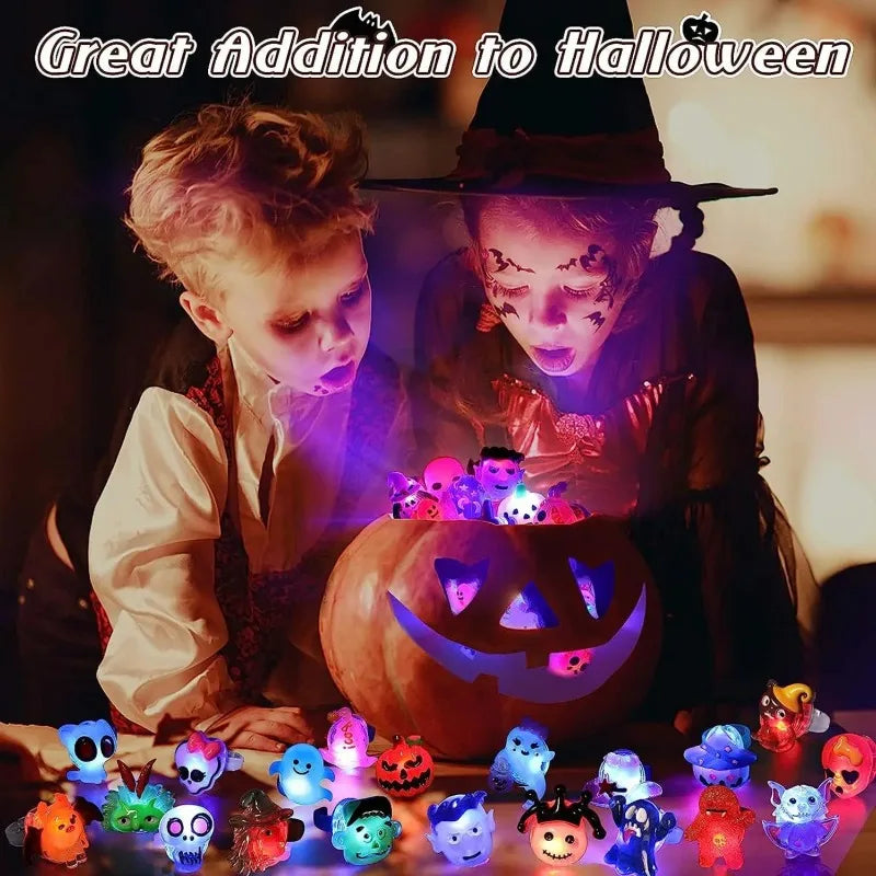 Halloween LED Flashing Light Ring Horror Pumpkin Ghost Spider Glow Finger Rings for Kids Trick Party Cosplay Supplies Party Gift