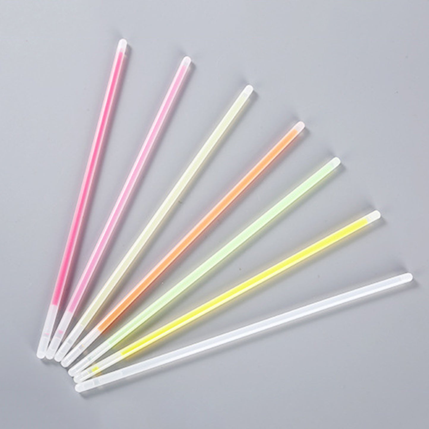 100pcs Glowsticks Party Favors Outdoor Disposable Light Sticks with Mixed Colors for Christmas Halloween Party Supplies PR Sale