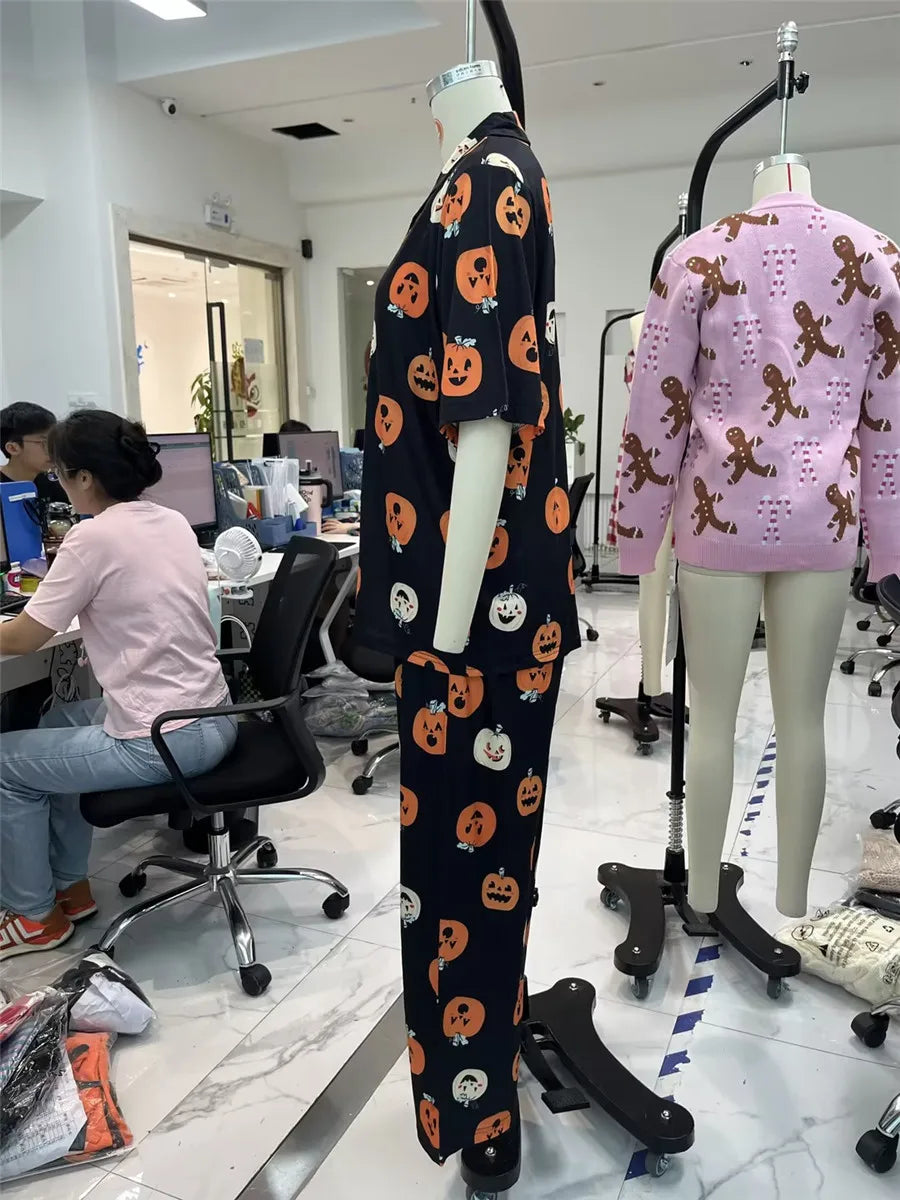 Women Halloween Pajama Sets Pumpkin Print Short Sleeve Button Closure Shirt with Elastic Waist Pants Sleepwear Loungewear Pjs