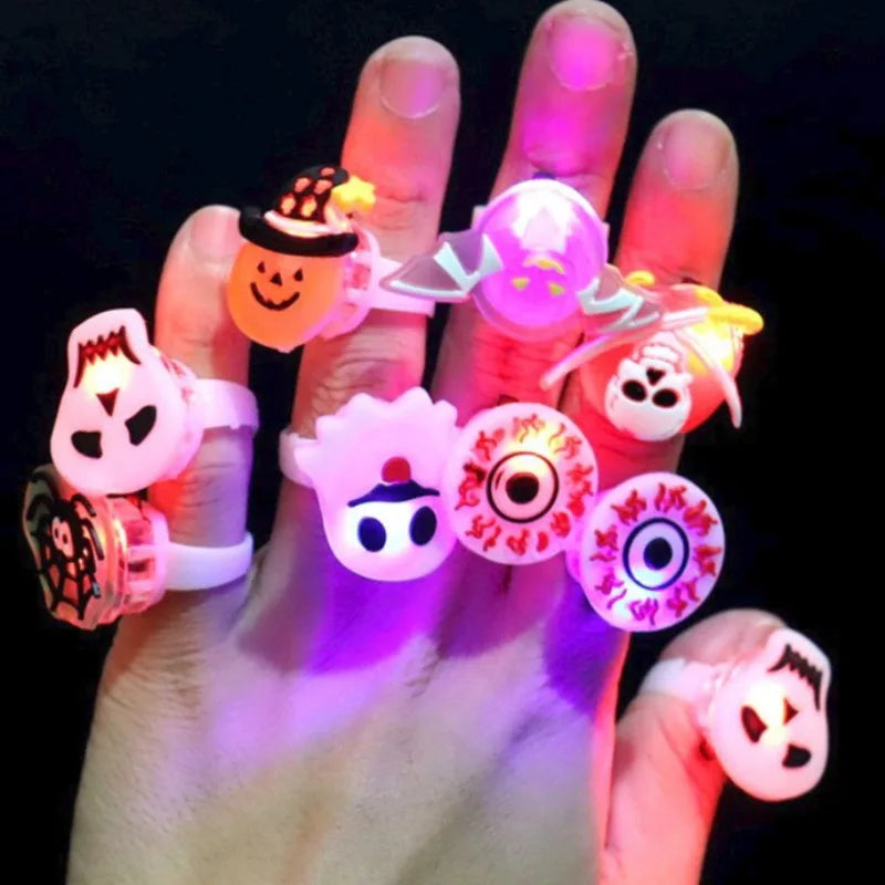 Halloween LED Flashing Light Ring Horror Pumpkin Ghost Spider Glow Finger Rings for Kids Trick Party Cosplay Supplies Party Gift