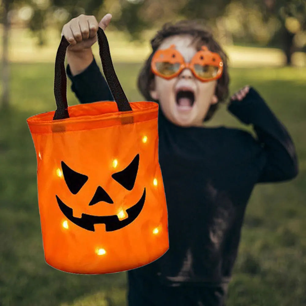 LED Light Halloween Trick or Treat Bucket Pumpkin Candy Bags Collapsible Halloween Basket for Thanksgiving Party Gift Basket